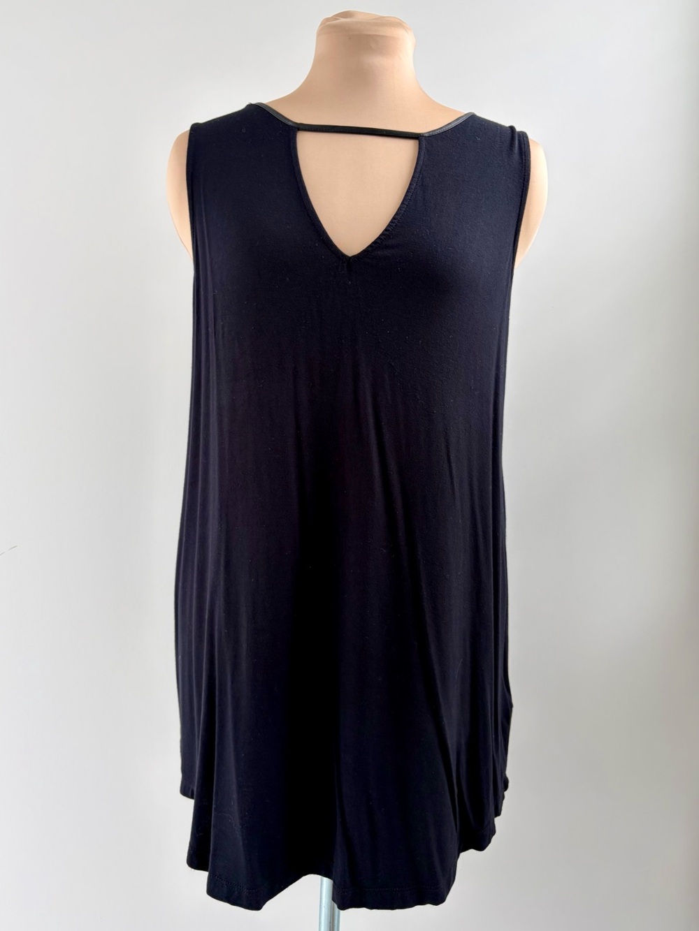 Love & Legend Black Fringe Back Tunic Top – Sleeveless V‑Back | Size XL
